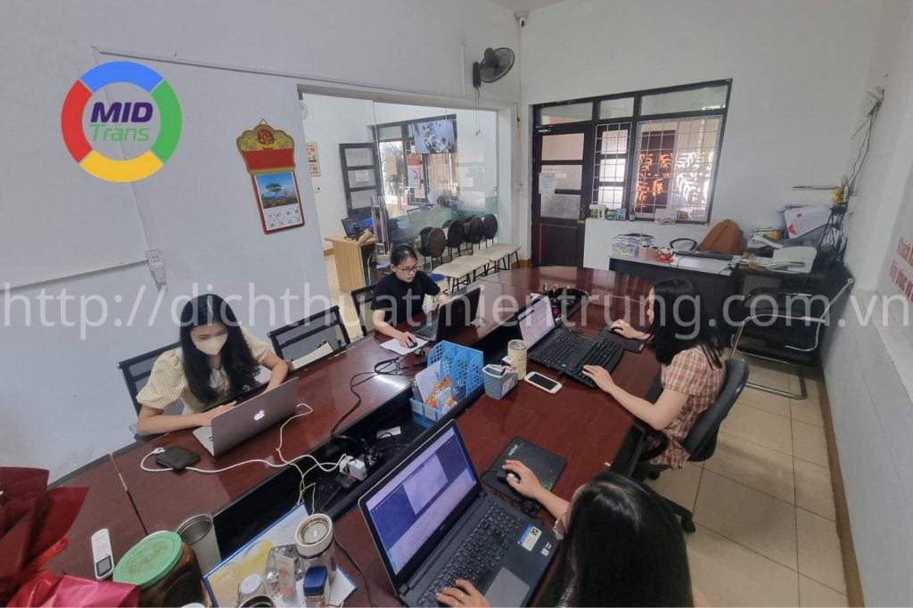 Văn phòng làm việc chuyên nghiệp của Dịch thuật Miền Trung.
